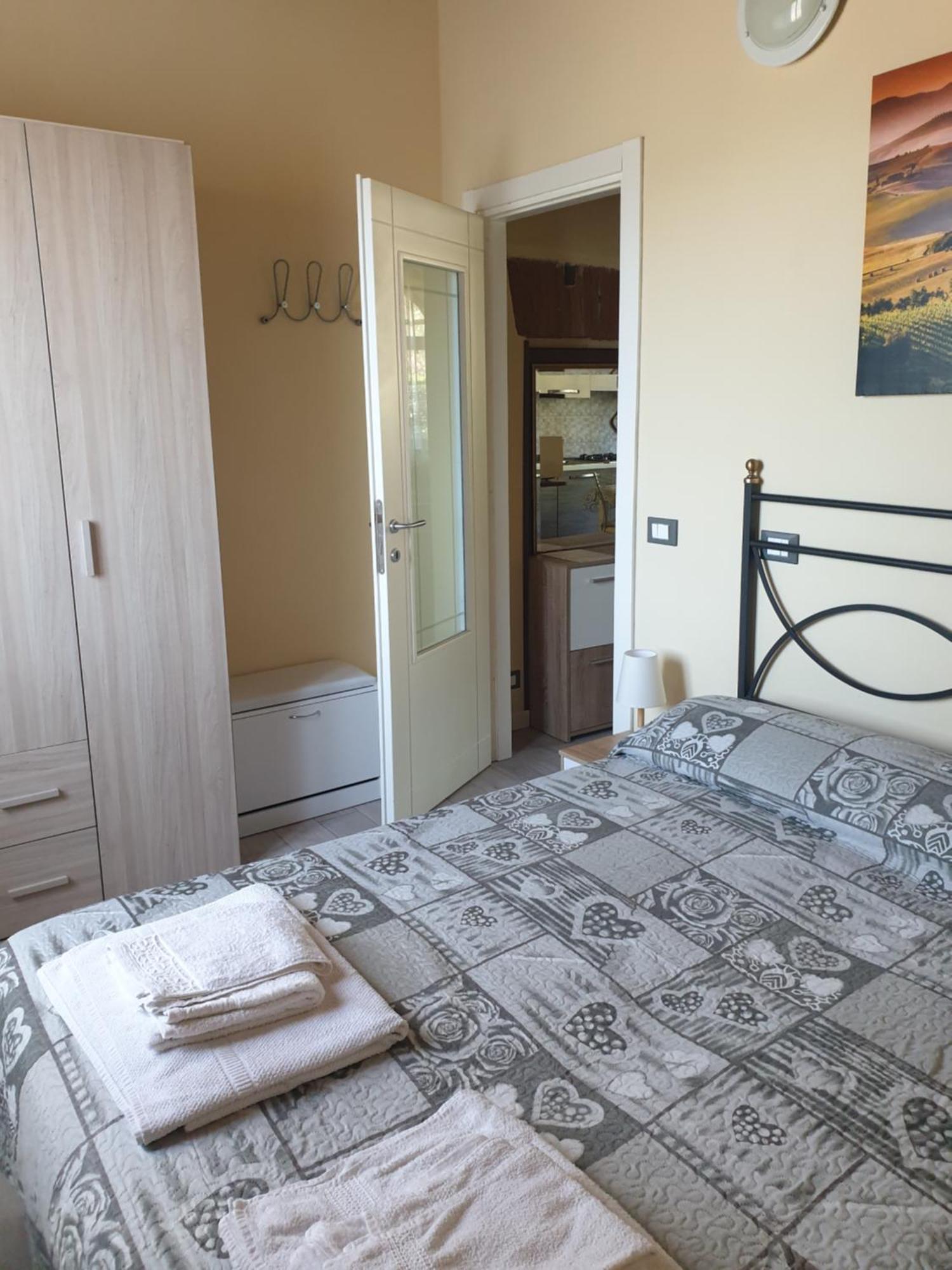 Casa Vacanze L'Oliveta Сиена Стая снимка