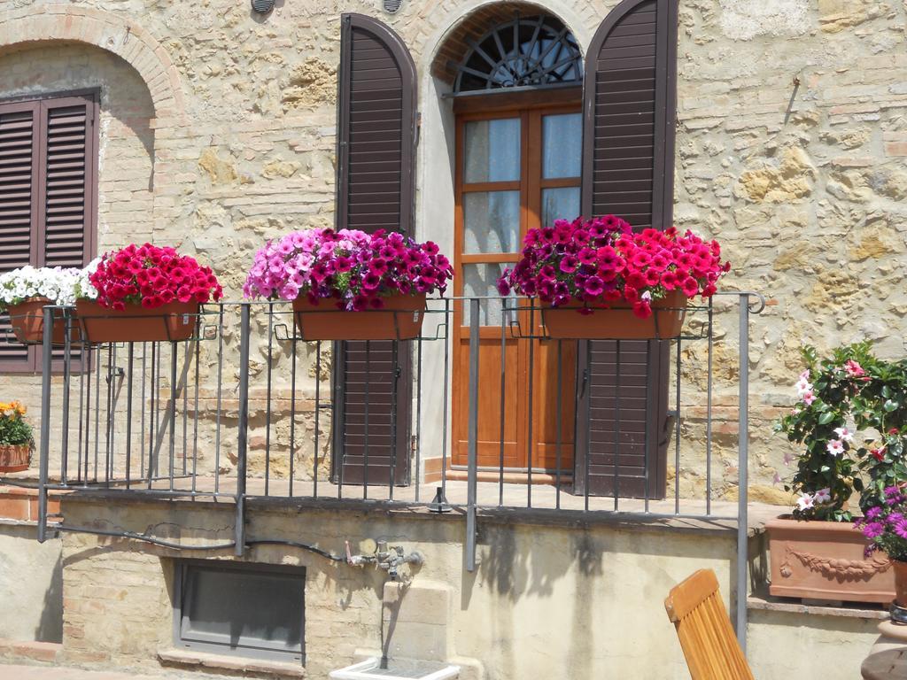 Casa Vacanze L'Oliveta Сиена Екстериор снимка